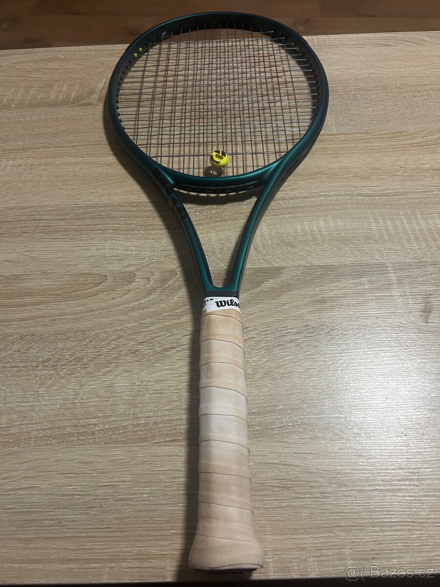 TENISOVÁ RAKETA WILSON BLADE 100 V9