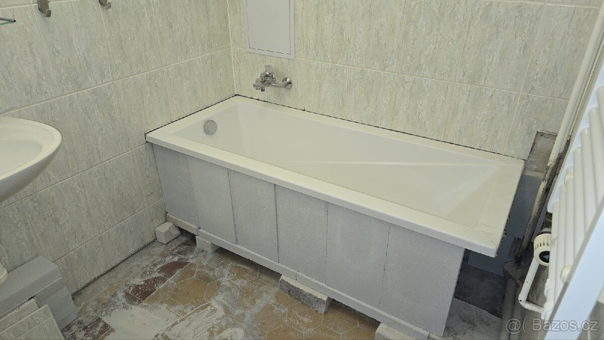 Nová akrylátová vana 160x70, ještě ve folii.