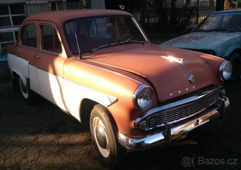 Koupím na Moskvič 403 / 407 plasty palubky