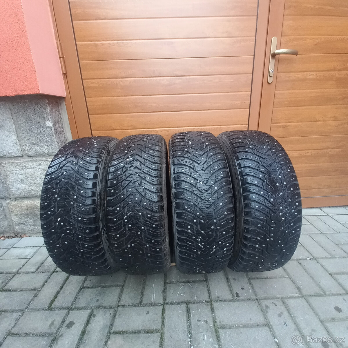 Nokian Hakkapeliitta 8 SUV 215/65 R16 102 Xl