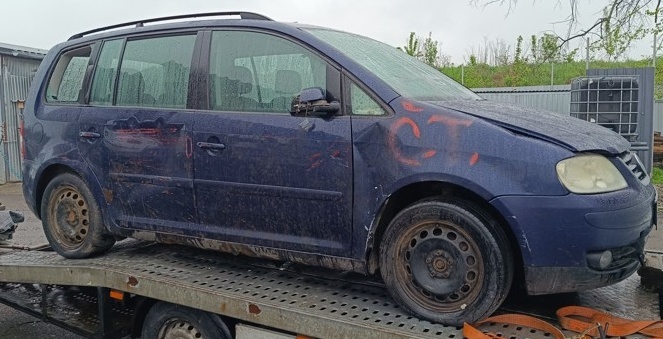 ND z WV Touran nafta (K39)