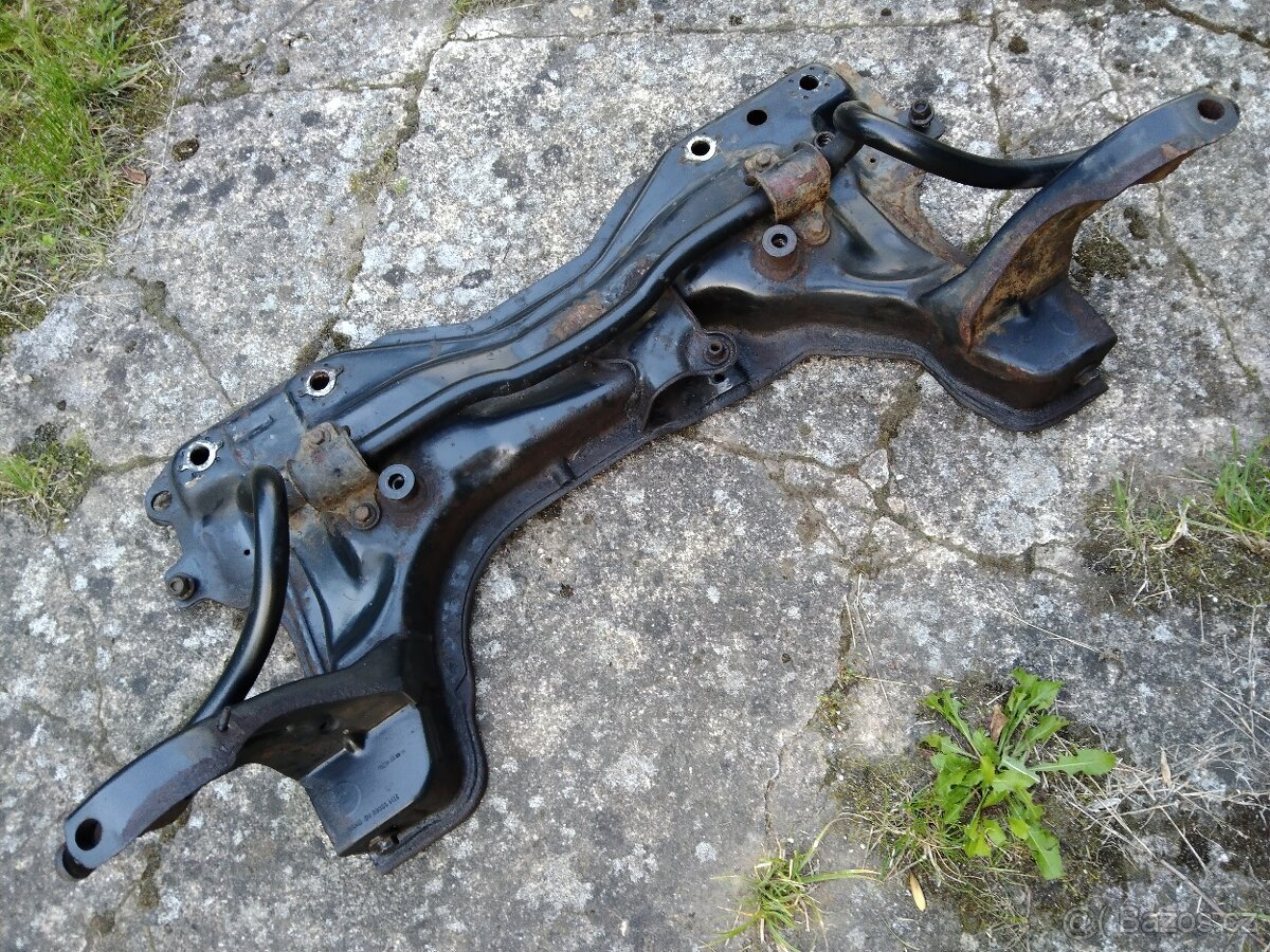 Ford Tourneo Connect MK1 přední nápravnice