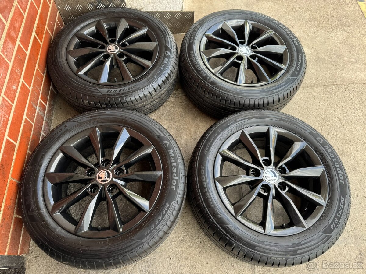 TOP Alu 16" 5x112 škoda MINORIS BLACK letní 99% O3