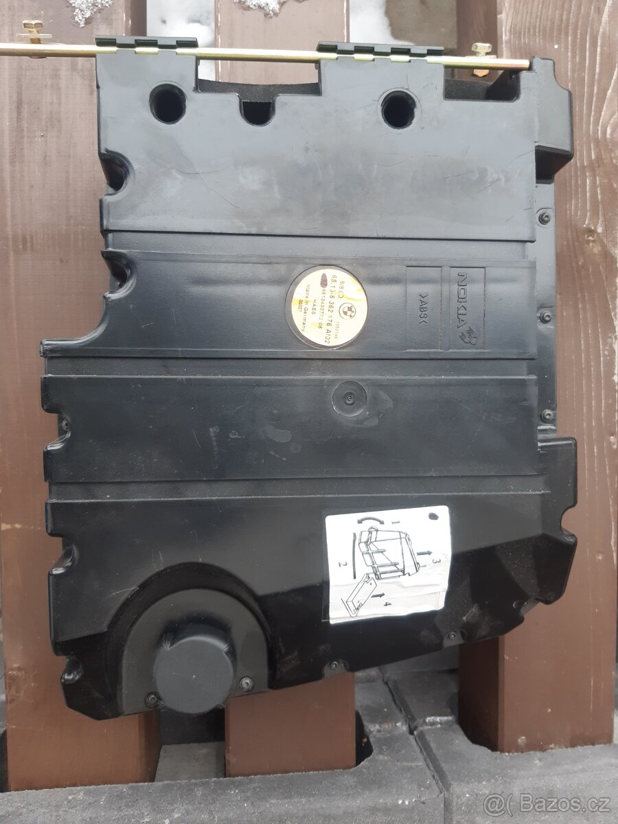 BMW e39 subwoofer