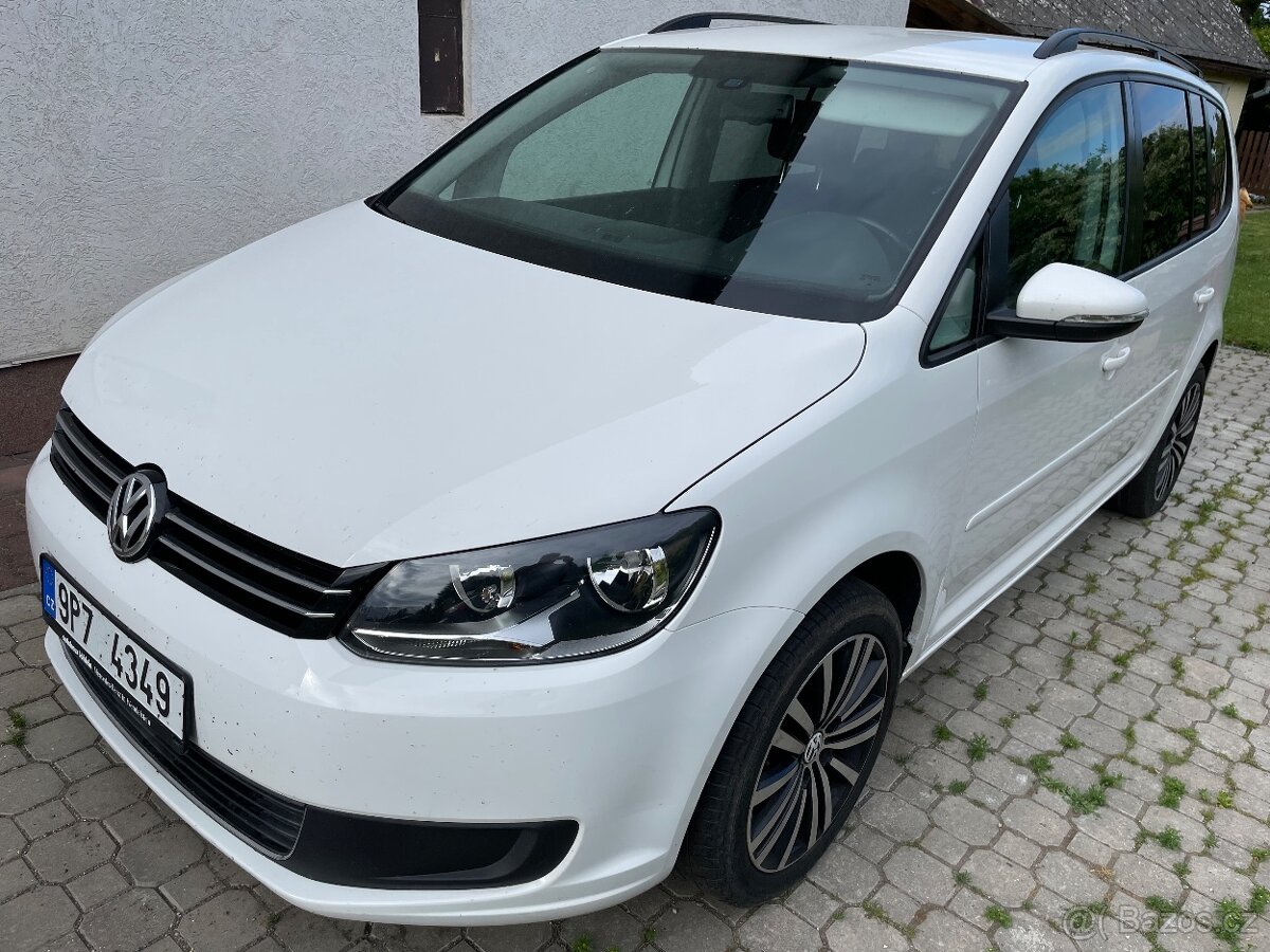 VW Touran 1,6TDi, mód 2011, naj 205000km