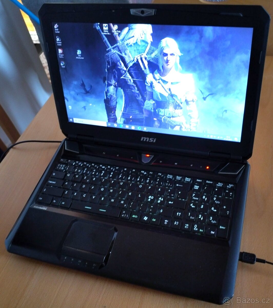 MSI GX60, R9 290X,16GB,SSD+SATA