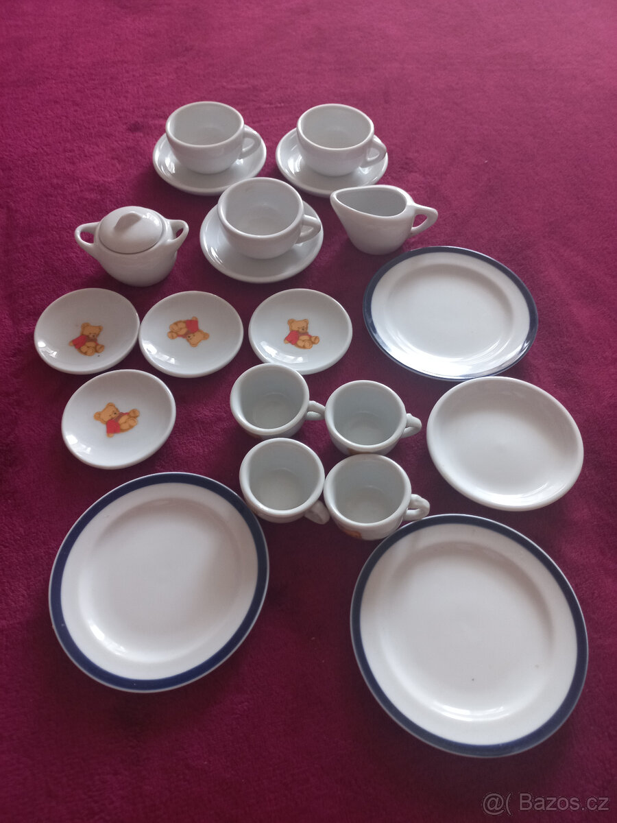 Sada na kafíčko - talířky a porcelánové hrníčky s podšálkem