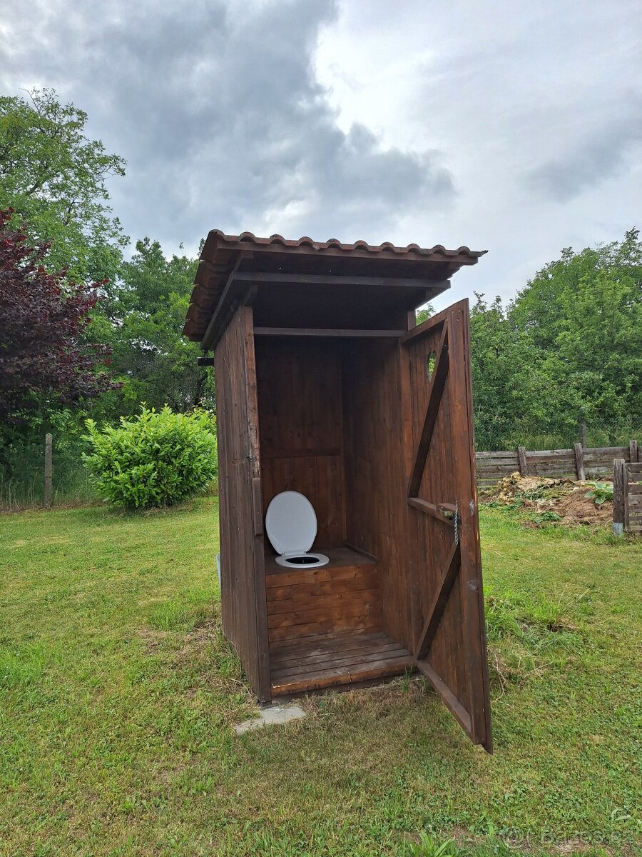 WC-Kadibudka