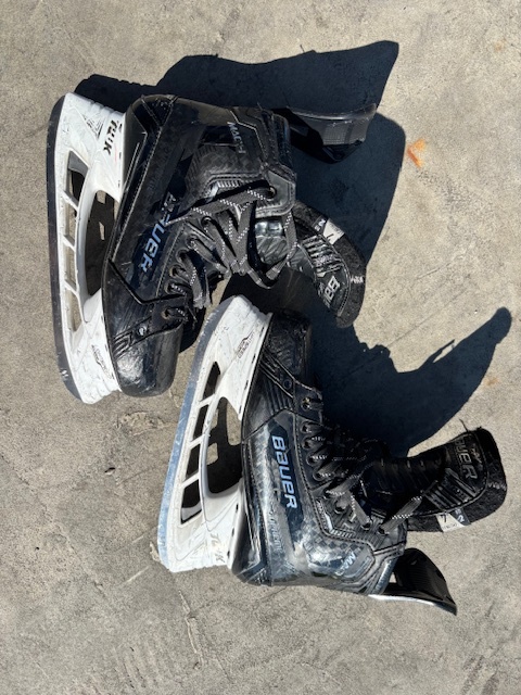 Brusle Bauer Supreme Mach