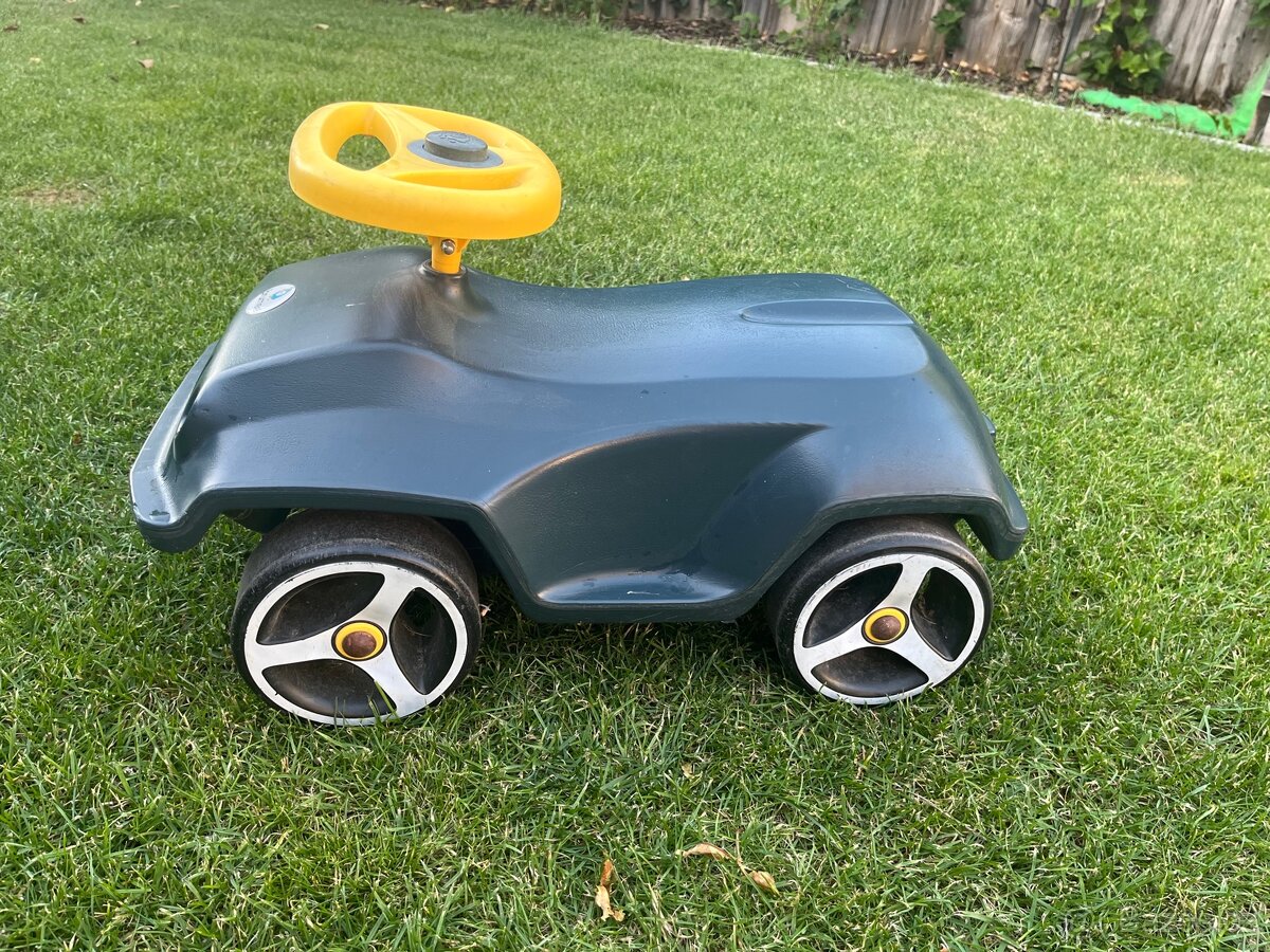 Dětské auto Brumee