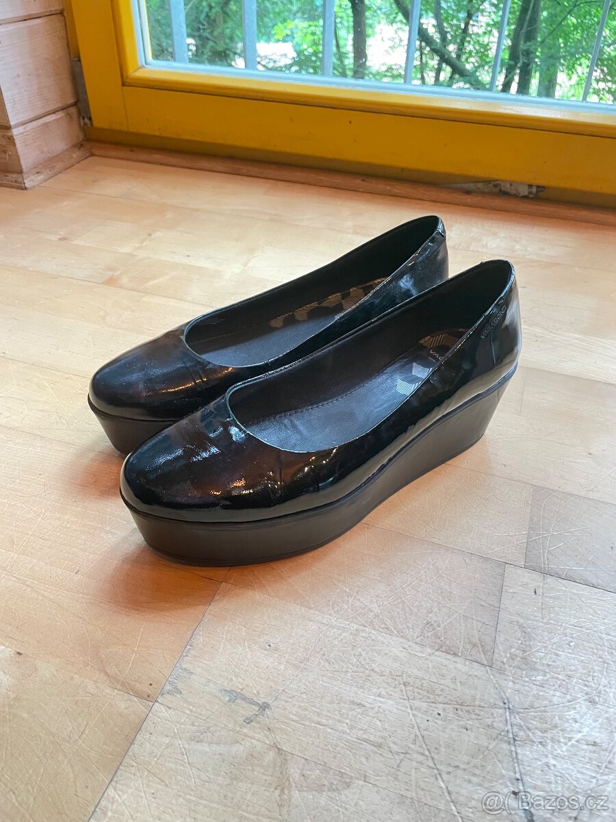 Kožené boty Vagabond na platformě 40