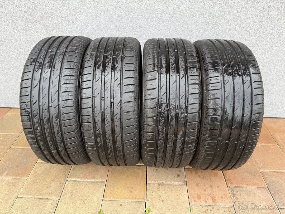 Pneu letní 215/45r17 - nové