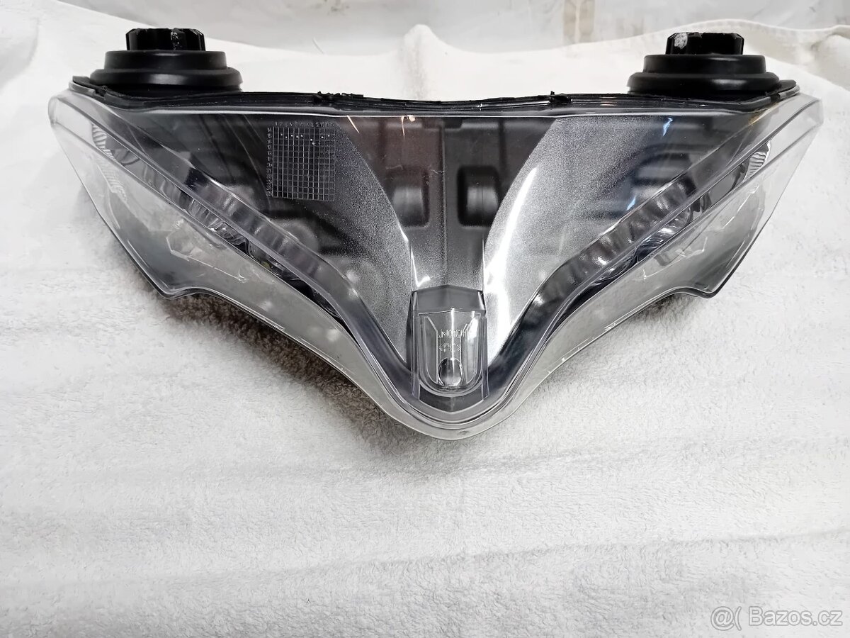Ducati Multistrada 1200S , predni svetlo