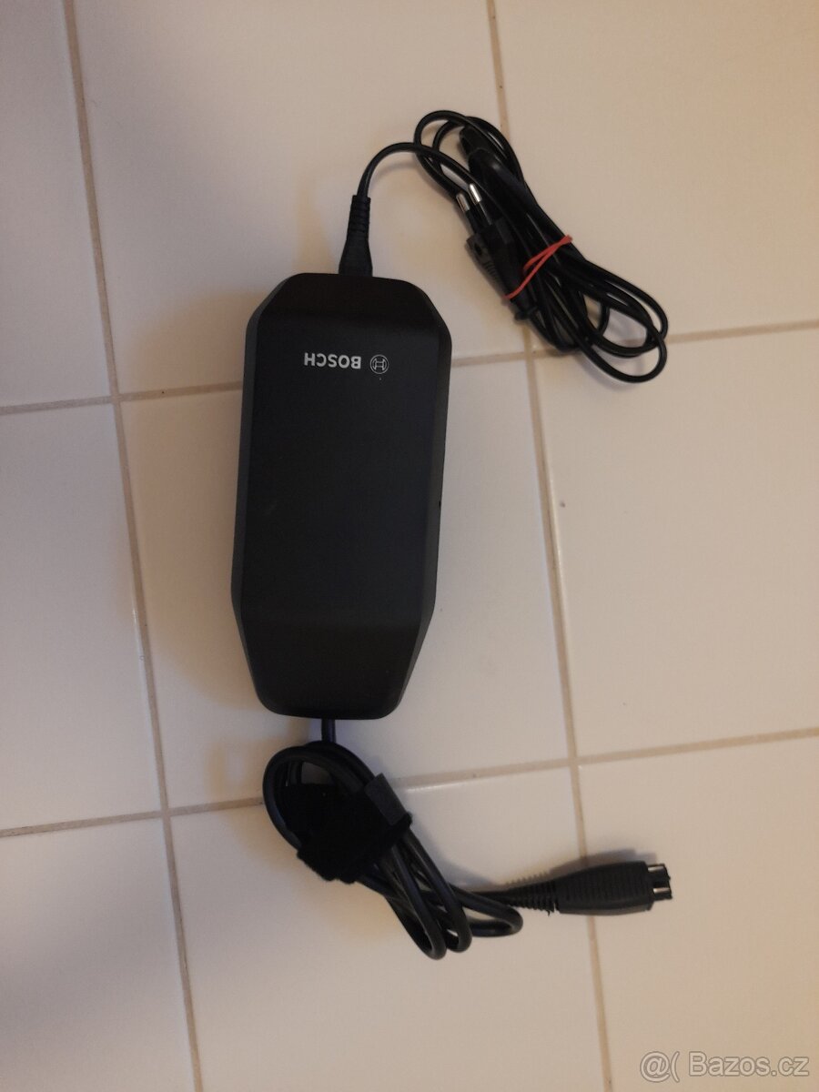BOSCH nabíječka 4A Charger BPC3400