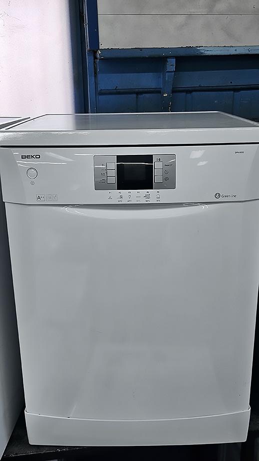 Myčka nádobí BEKO, display,