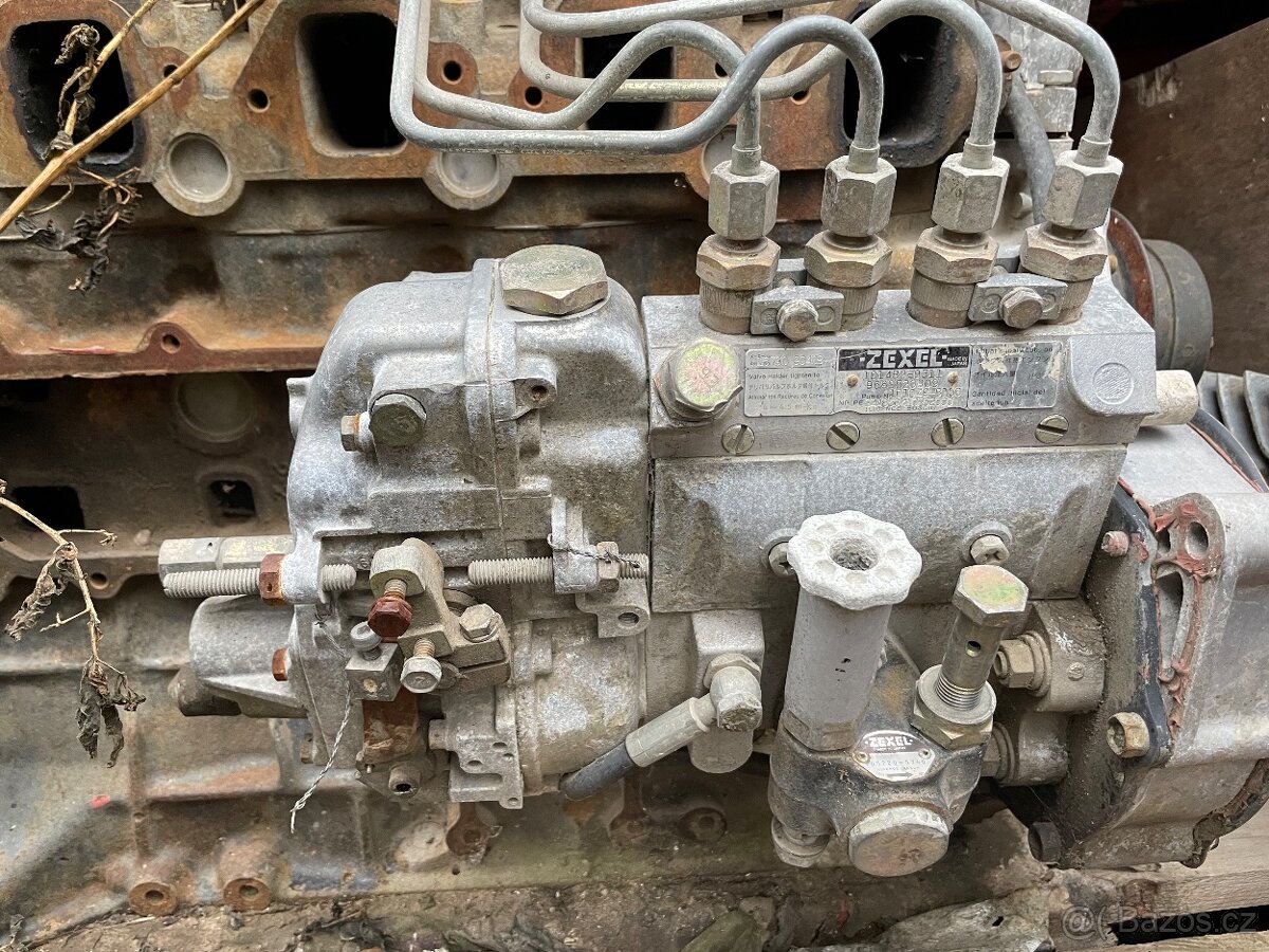 Naftové palivové čerpadlo Zexel Takeuchi