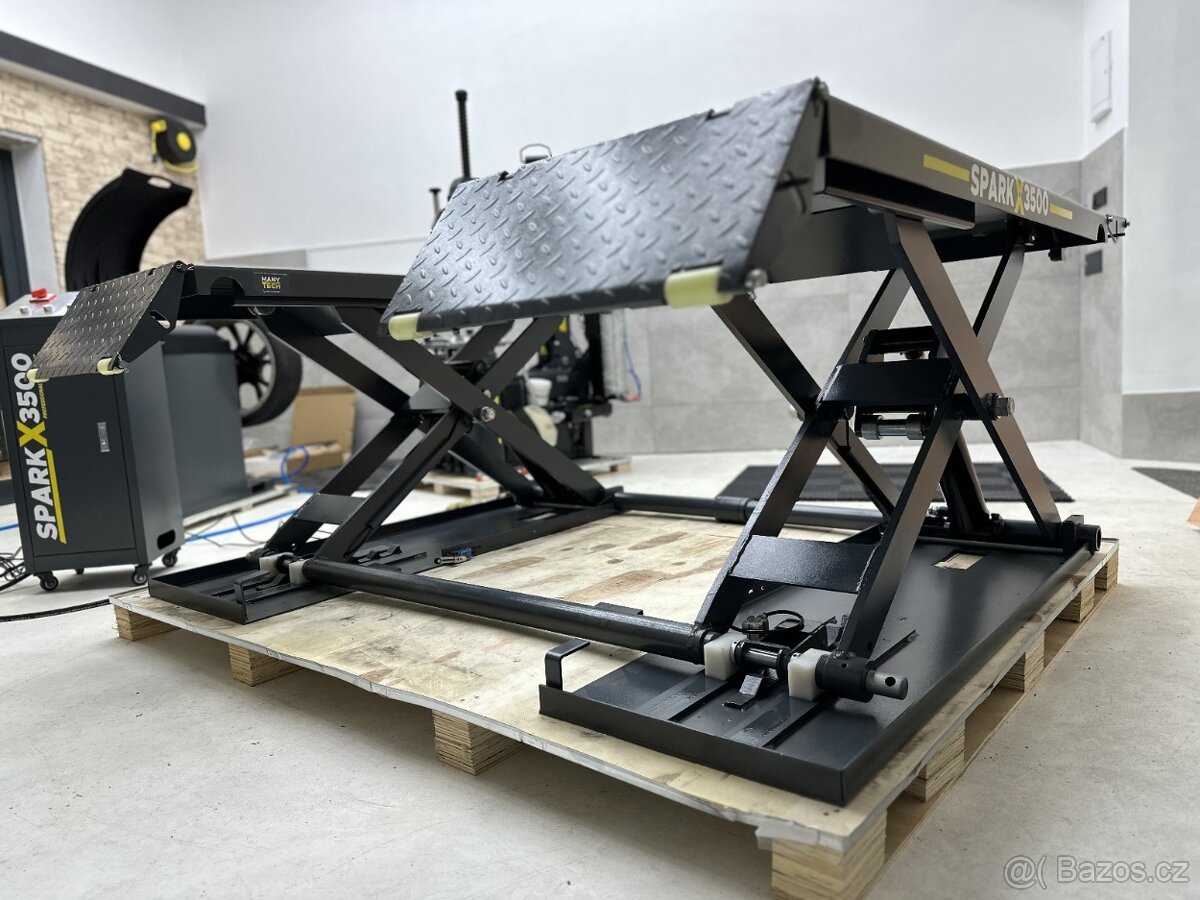 Nůžkový pneuservisní zvedák | Nový, Záruka 3500kg