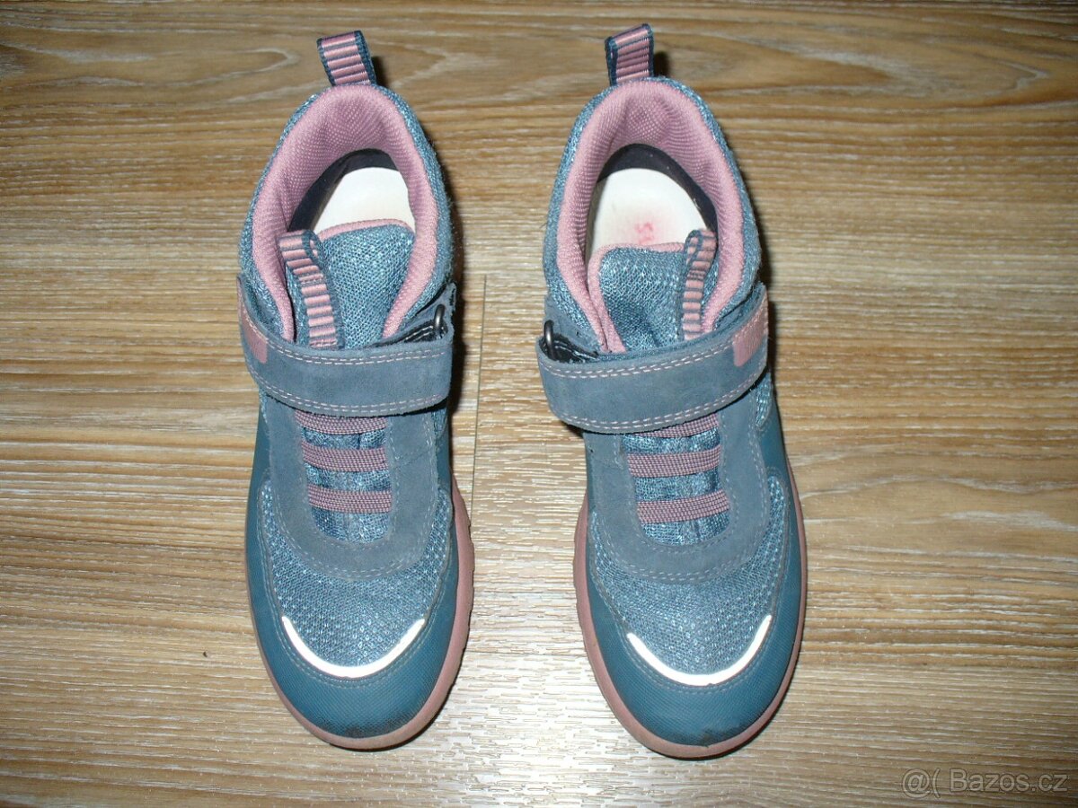 Celoroční botičky Superfit