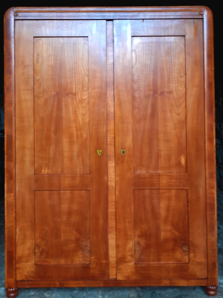 Skříň biedermeier