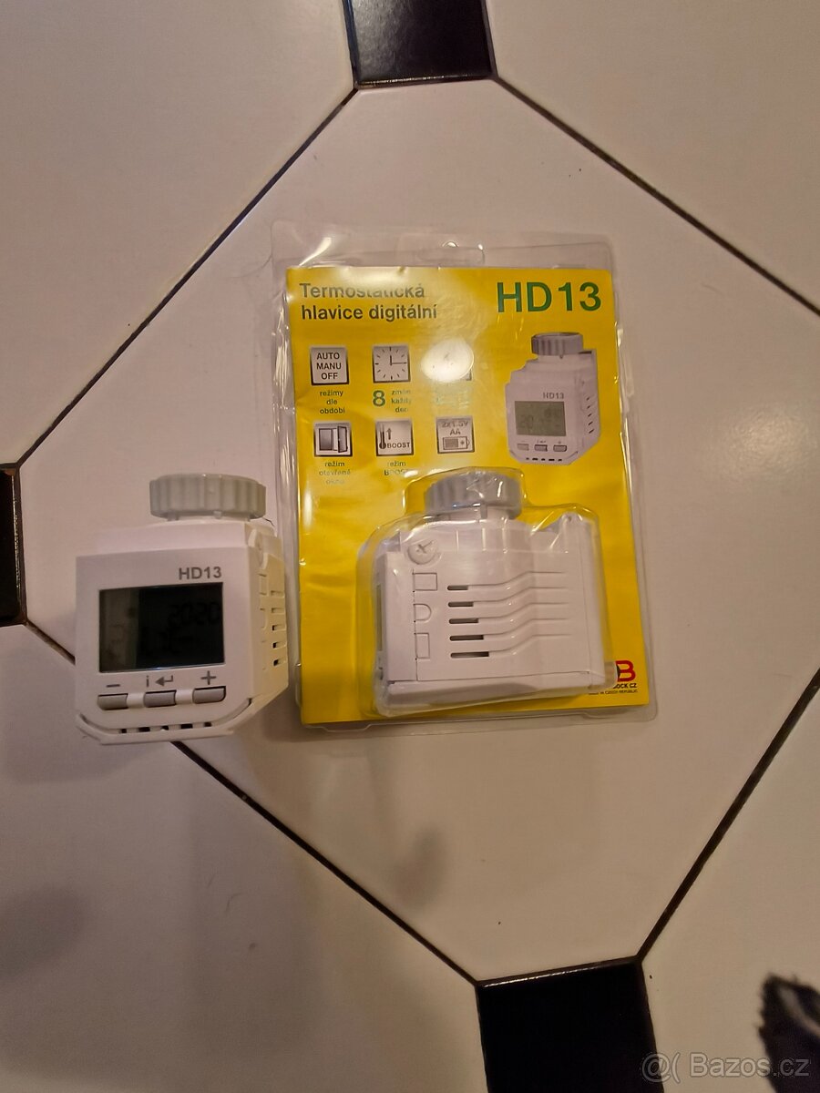 Termostatická hlavice programovatelná HD13