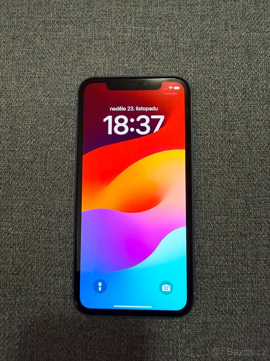 P: iPhone XR 128GB modrý