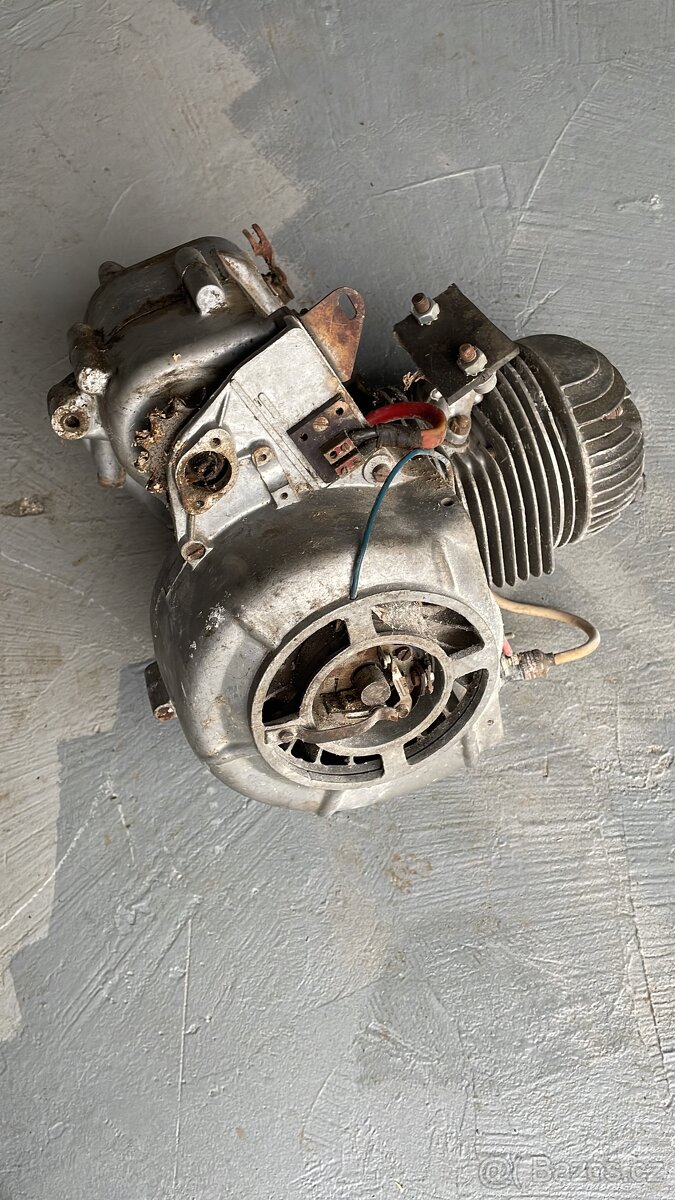 Motor CZ 175/502 Prase