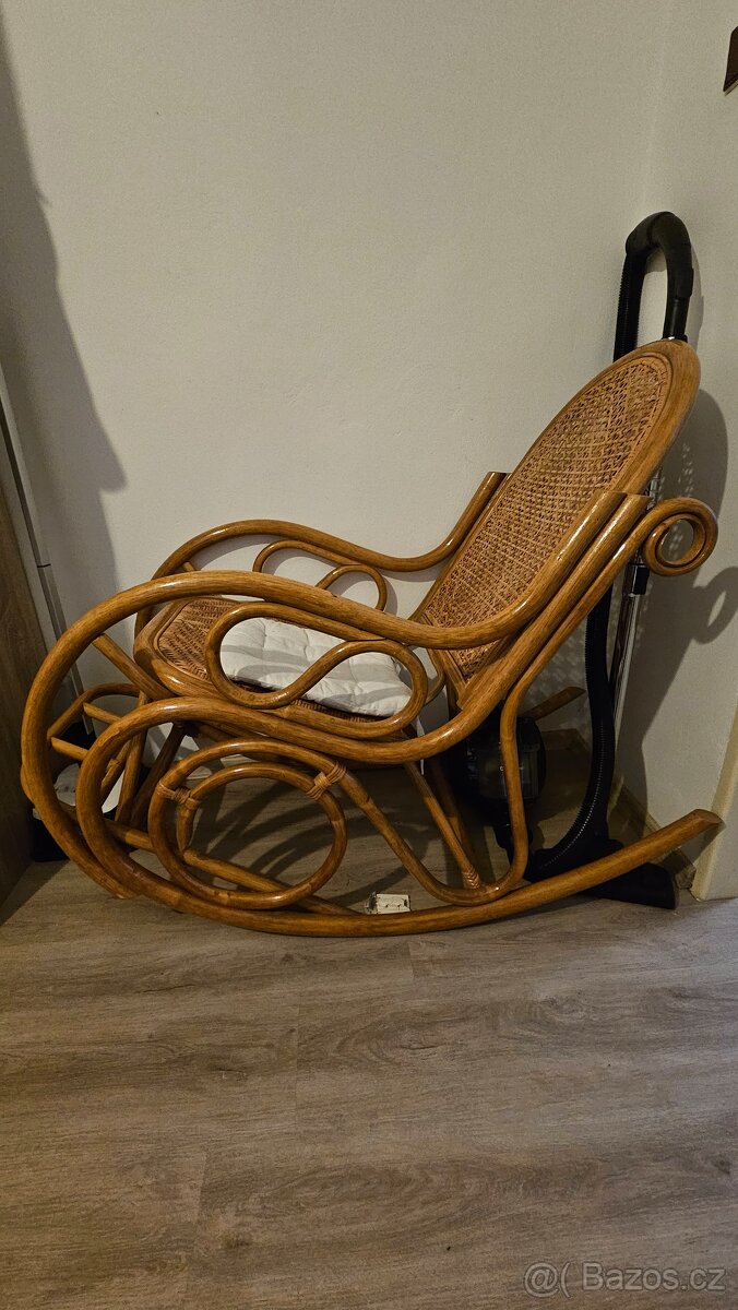 Houpací křeslo