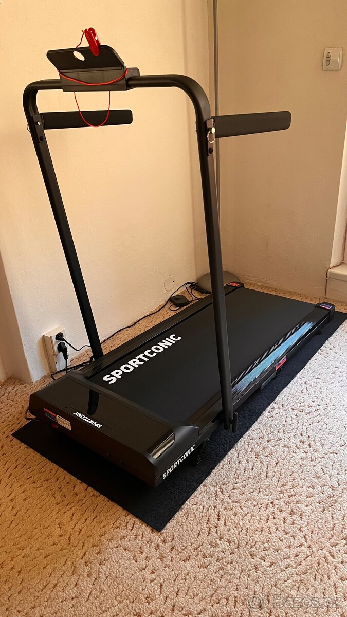 Chodící / běžecký pás