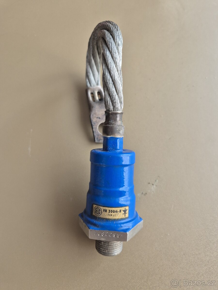 Dioda ČKD VK200/6-B (asi 200A/600V)