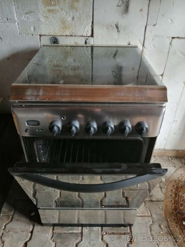 Trouba plyn elektrika Indesit