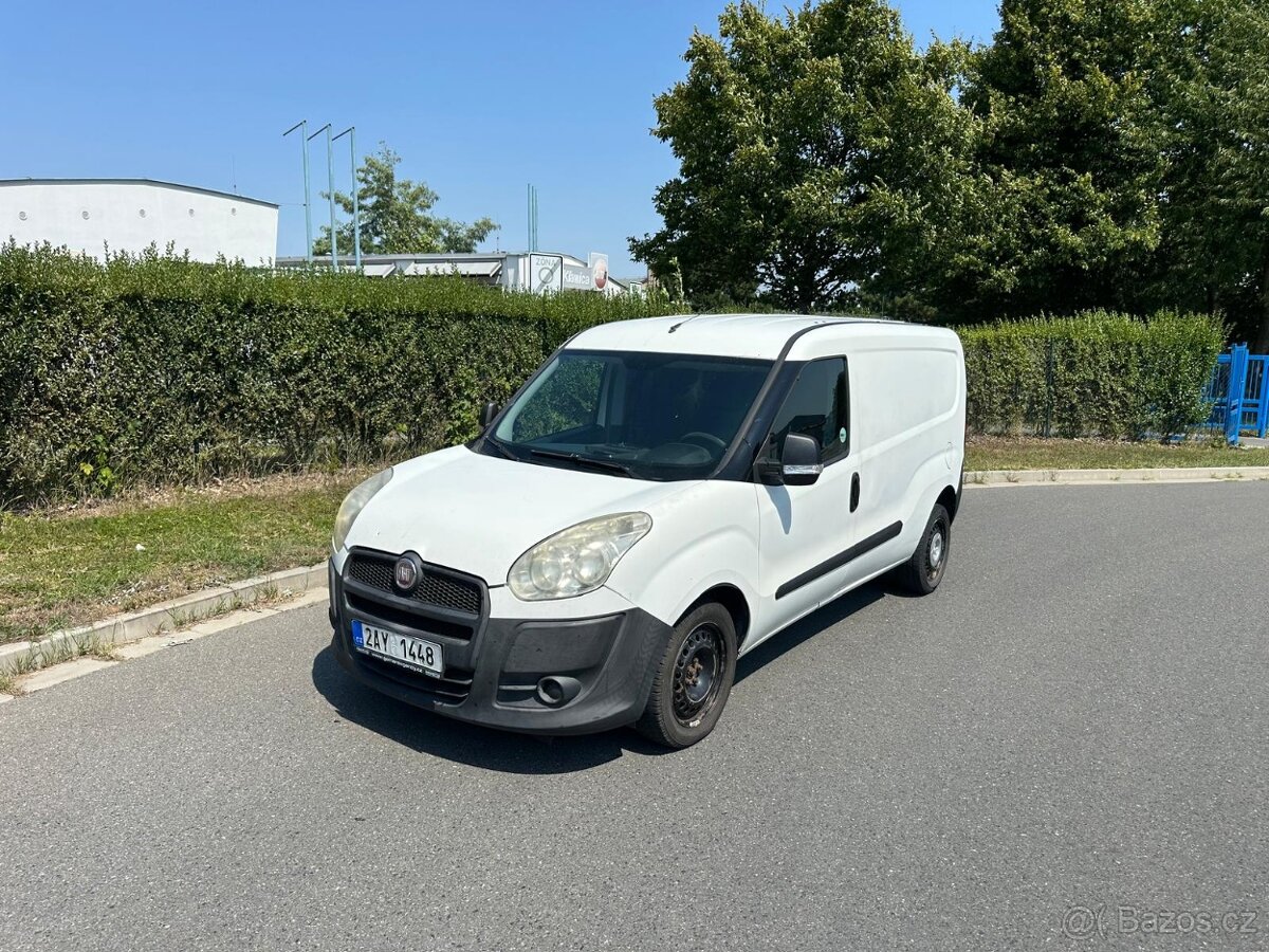 Fiat Doblo Maxi 1.6 JTD, 77 kW, rok 2012