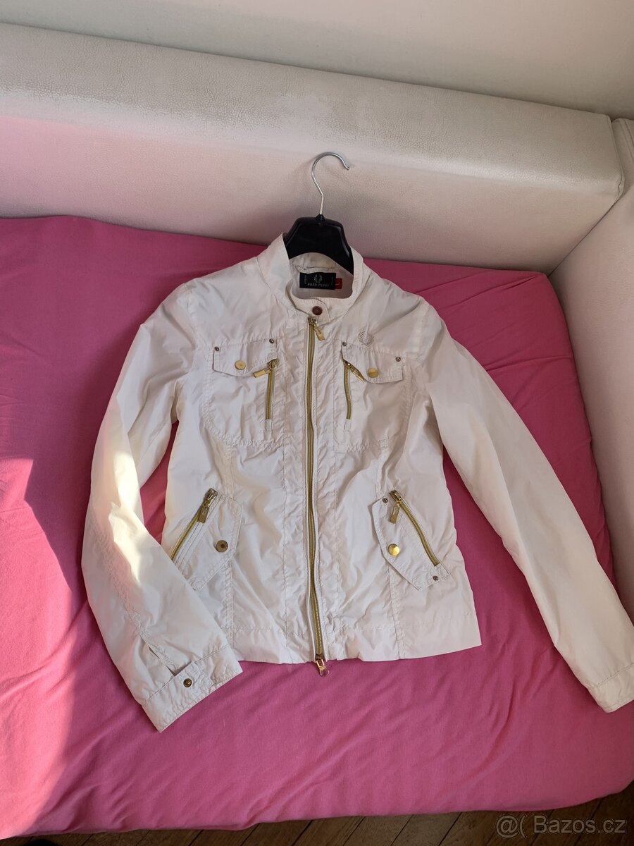 Krasna bila šusťáková bundička Fred Perry