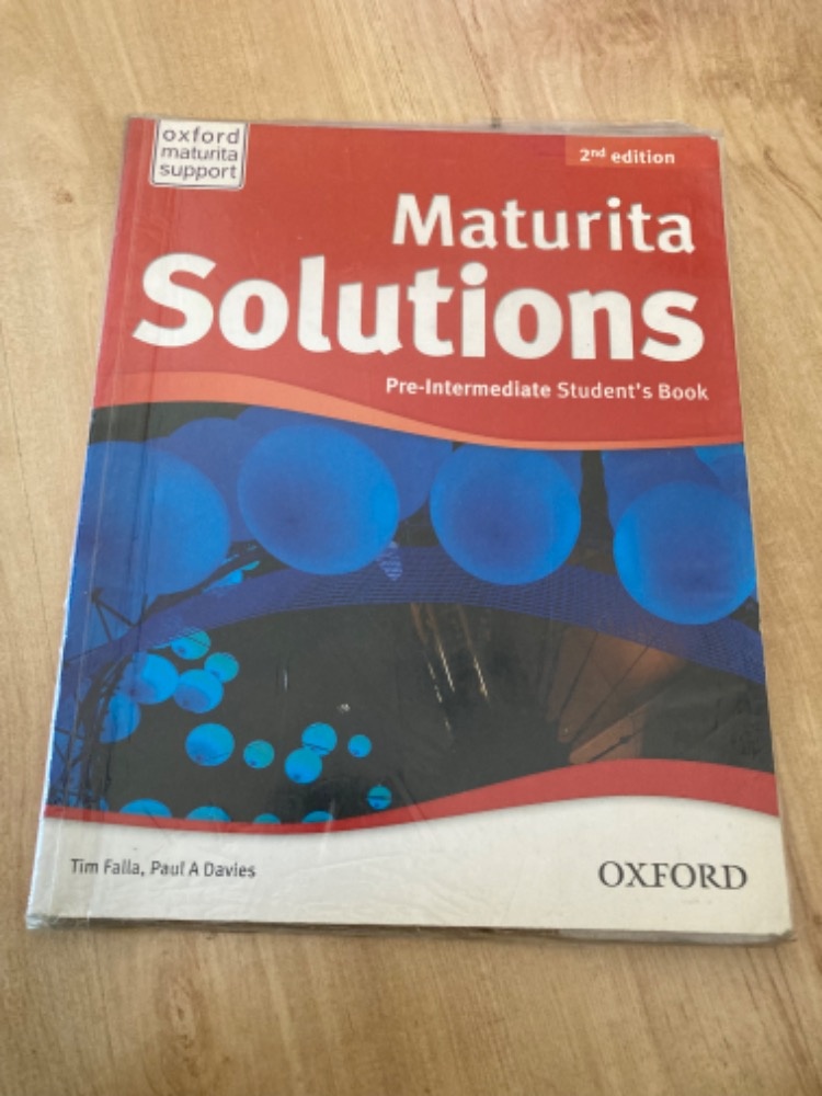 Maturita Solutions Pre-Intermediate Students Book