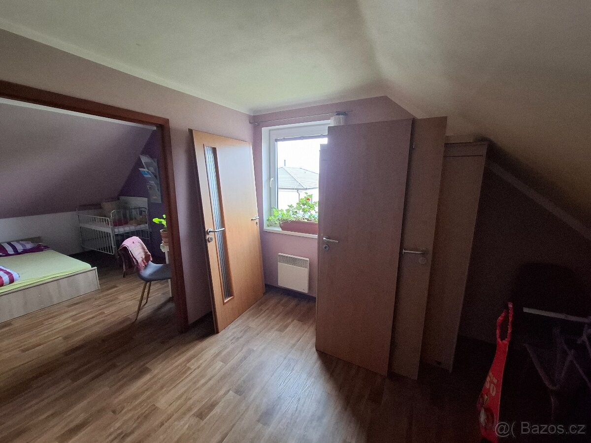 Prodám interiérové dveře 4 ks