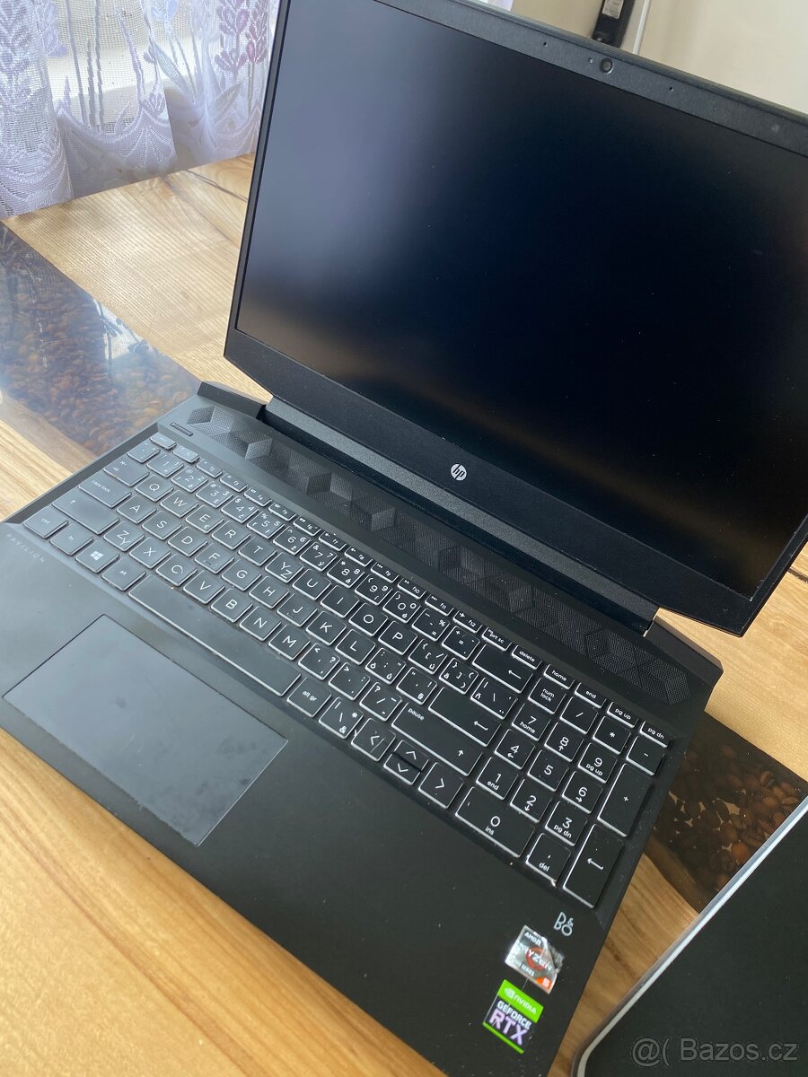 Herní notebook HP Pavilion 15 RTX