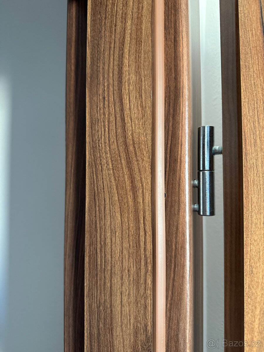 Obložkové zárubně Solodoor 60, P a L, ořech, 75-95mm