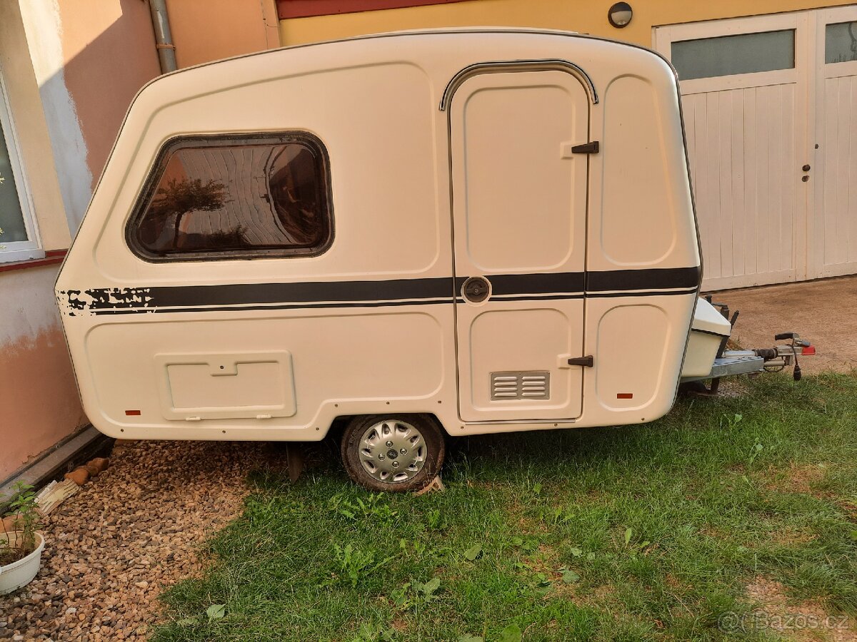 Obytný karavan Niewiadow N126