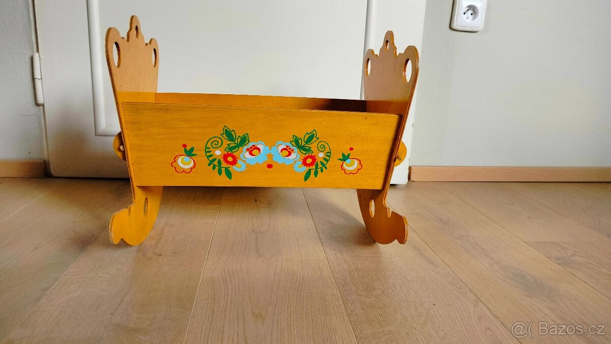 Kolébka pro panenku
