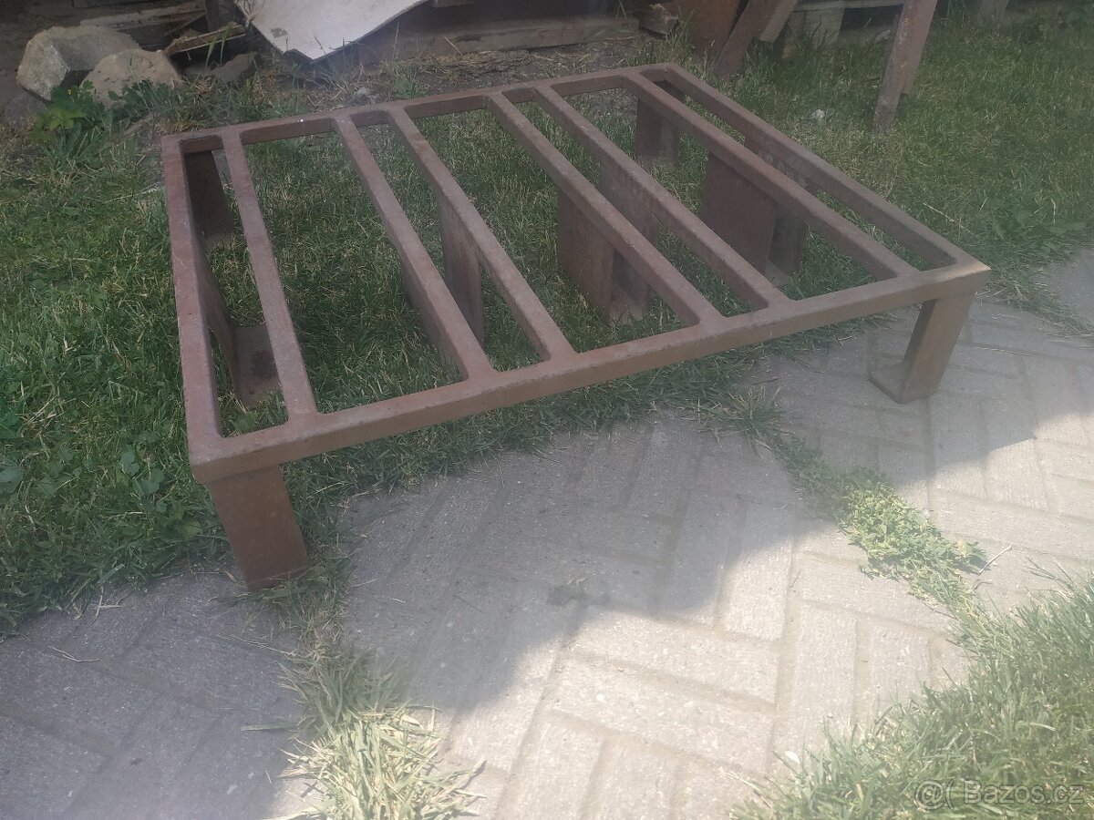 Stojan na 4 kola