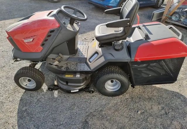 Zahradní traktor Starjet P4 4x4