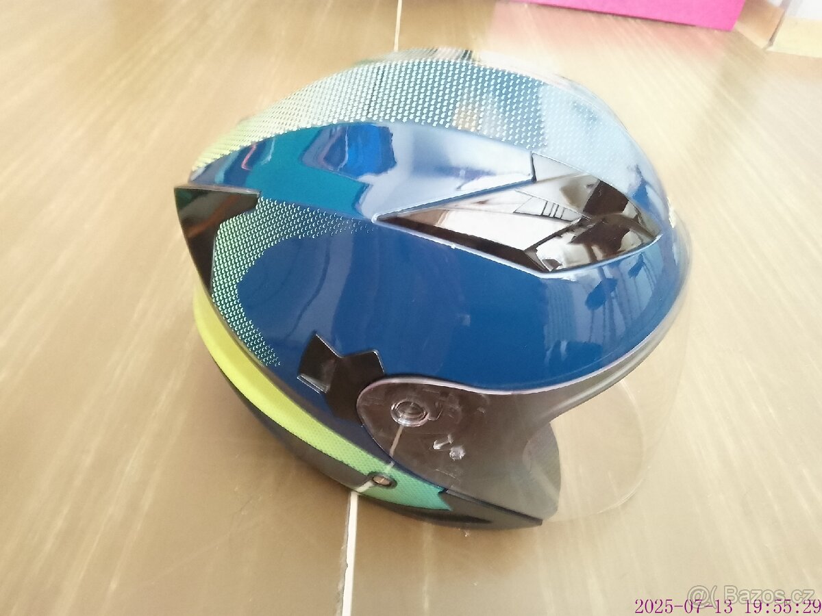 Moto přilba otevřená