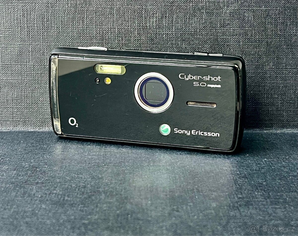 Sony Ericsson K850i – Plně funkční, včetně nabíječky