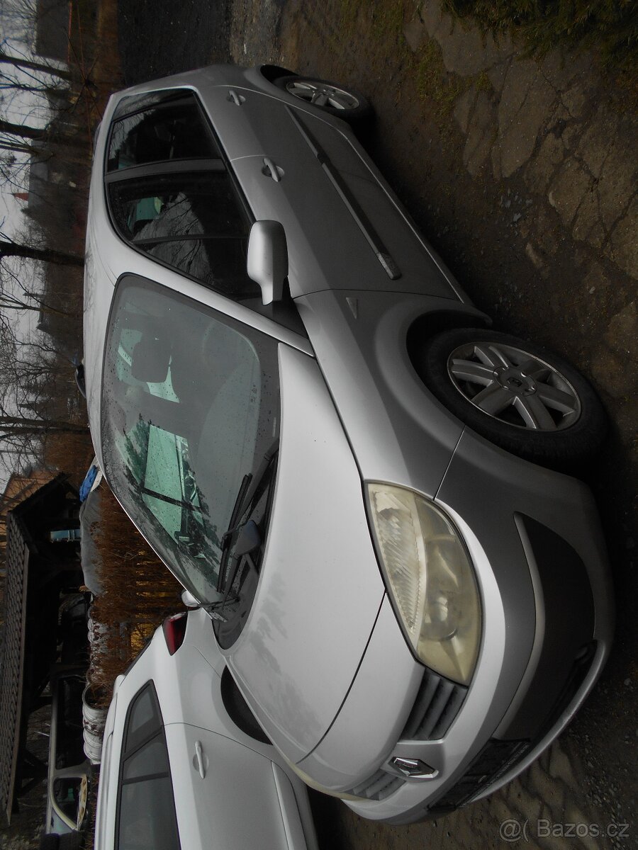 renault scenic 1,6 benzin rok 2007 najezd 235tis km