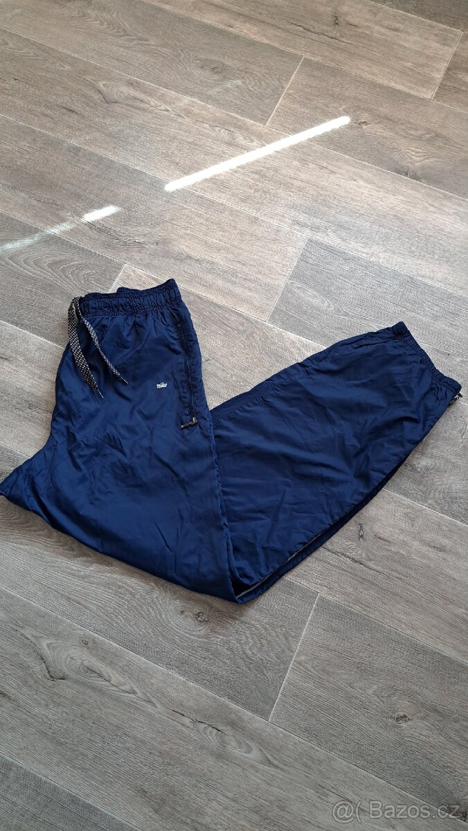 Krásné pánské šusťákové tepláky Nike