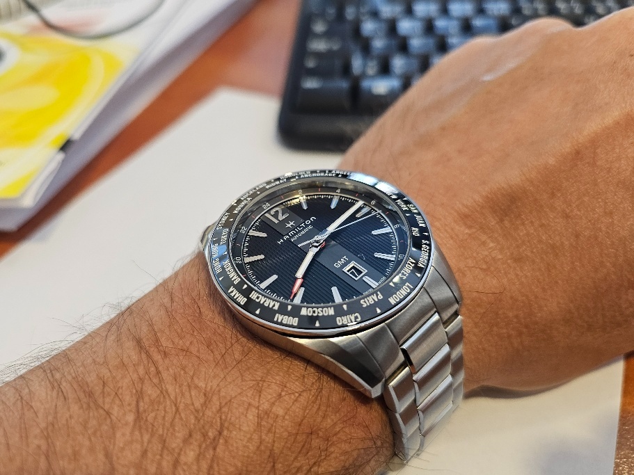 hodinky Hamilton Broadway GMT Auto Limited Edition