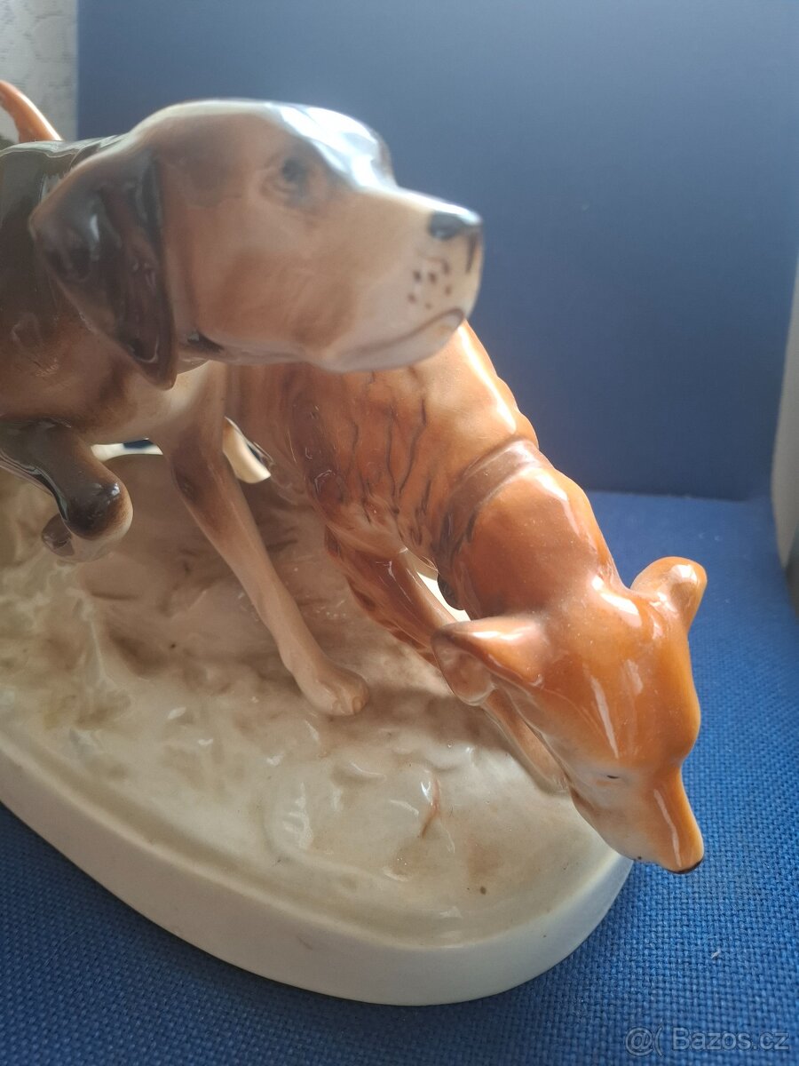 Royal dux lovecký psi