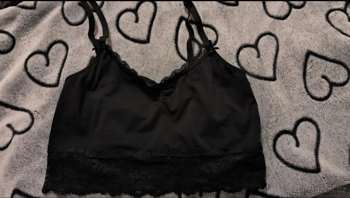 Sportovní podprsenka
