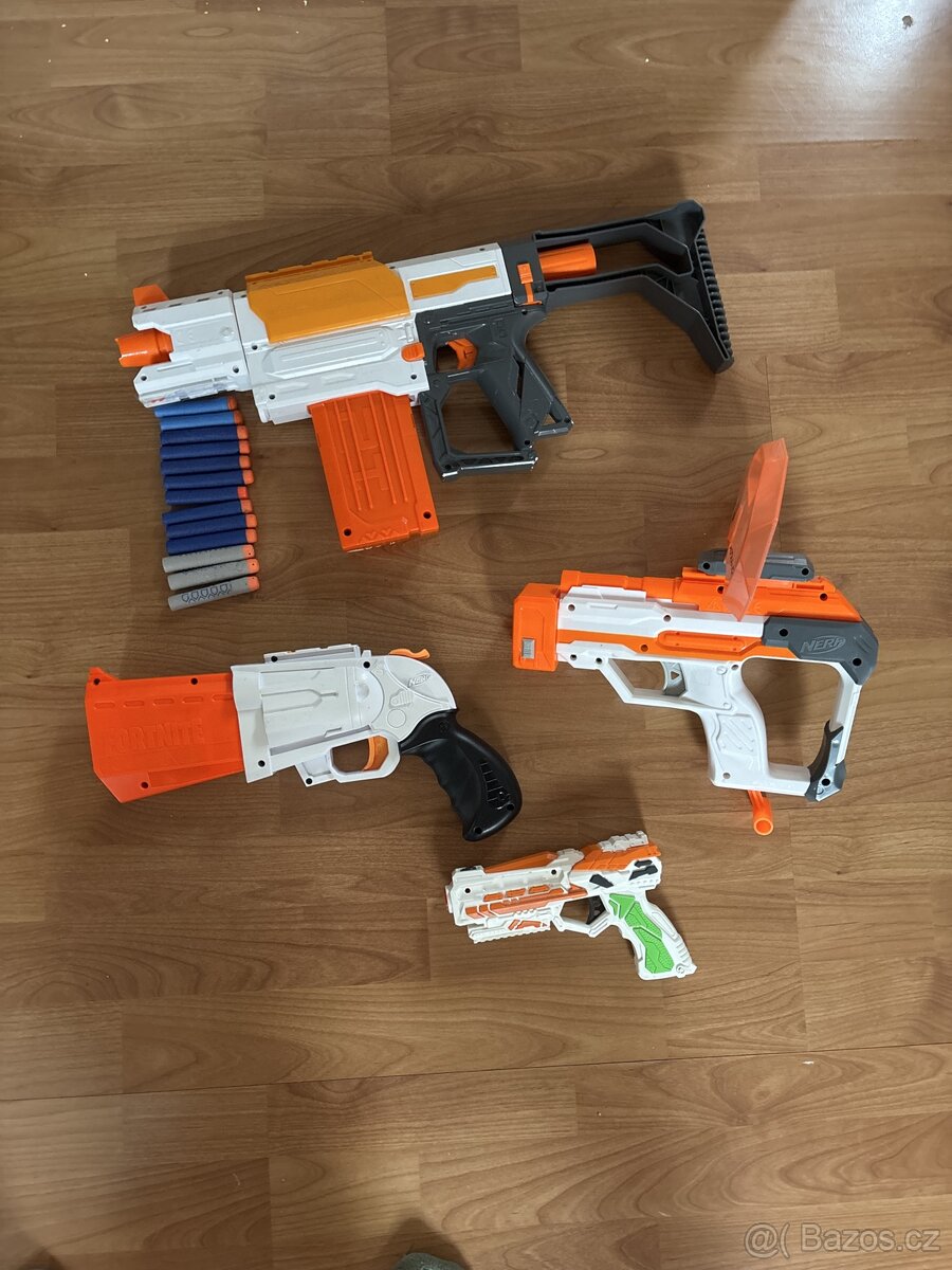 Nerf kolekce zbraní + náboje sada 4
