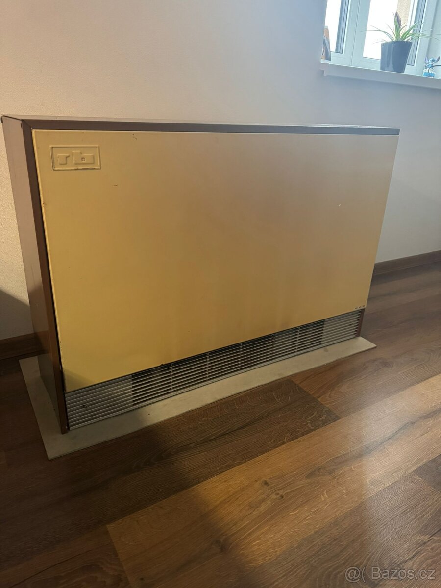 Prodám 2ks. akumulacní kamna