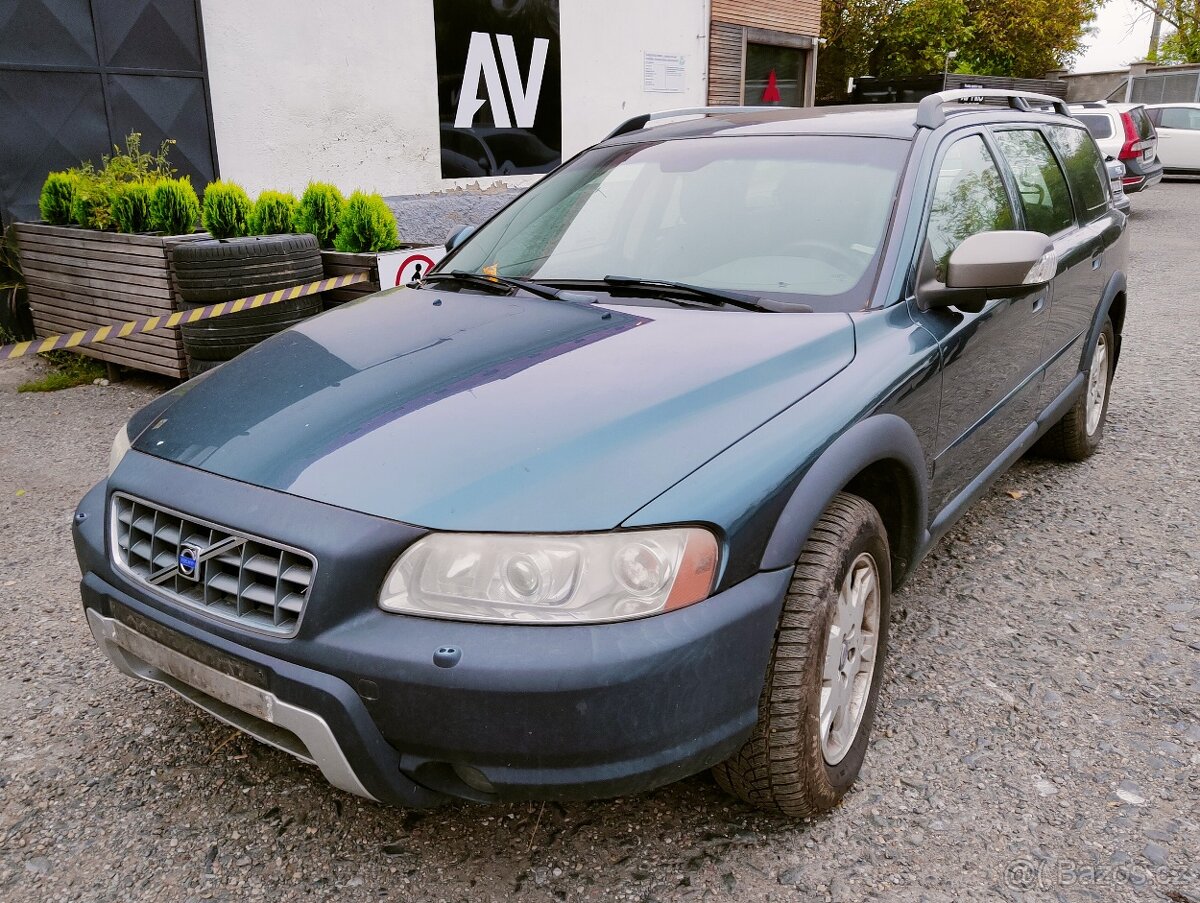 Volvo XC70 2,5T 154kw - Náhradní díly